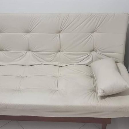 Quarto E Sala A Uma Quadra Da Praia Copacabana Posto 02 Río de Janeiro Exterior foto