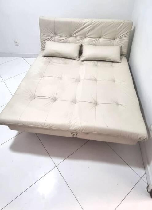 Quarto E Sala A Uma Quadra Da Praia Copacabana Posto 02 Río de Janeiro Exterior foto