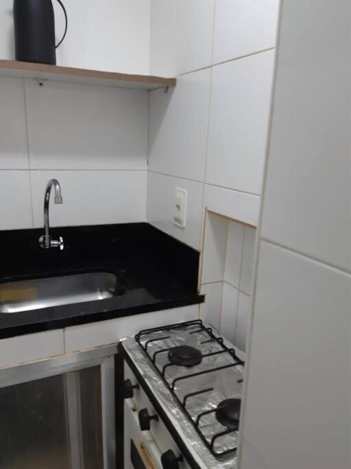 Quarto E Sala A Uma Quadra Da Praia Copacabana Posto 02 Río de Janeiro Exterior foto